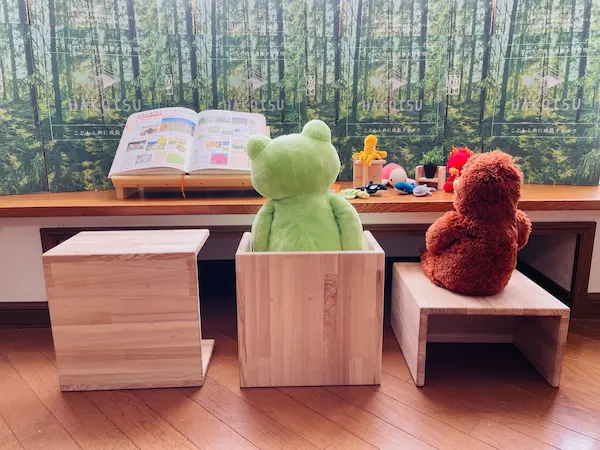 ハコイスの(並んでお勉強)