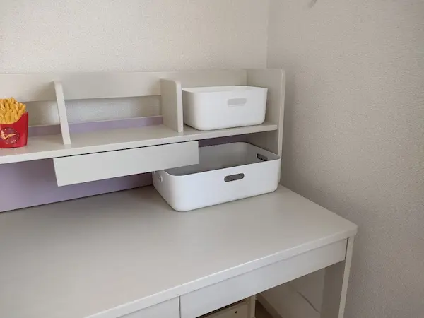 ニトリくみあわせデスク インボックスおいてみた